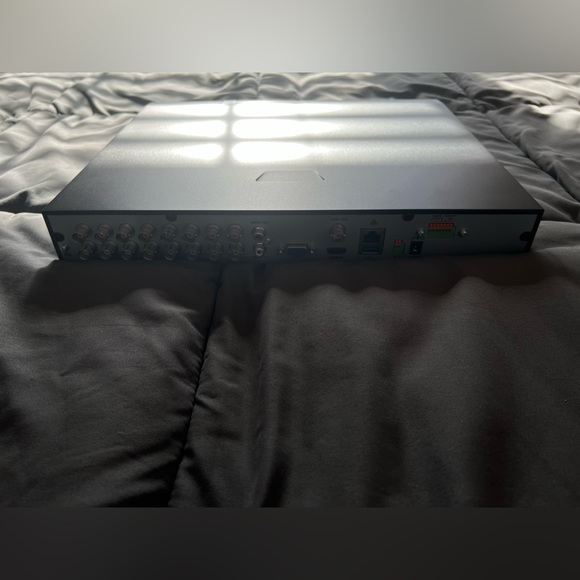 2M Technology 2MT-4016 16-CH Digital
Video Recorder - Picture 2 of 5